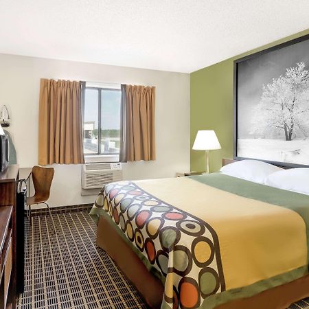 Super 8 By Wyndham Norfolk Motell Exteriör bild
