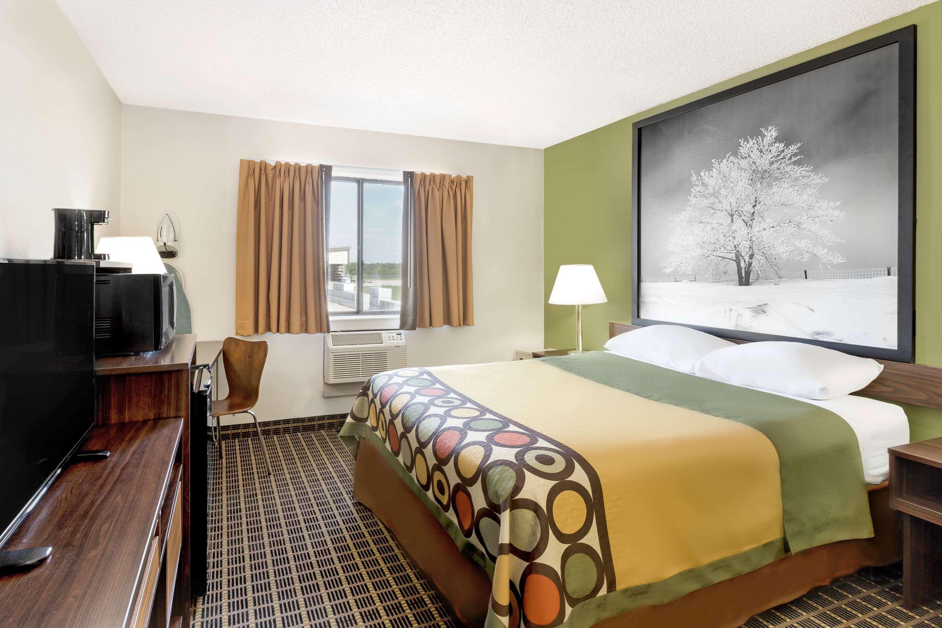 Super 8 By Wyndham Norfolk Motell Exteriör bild